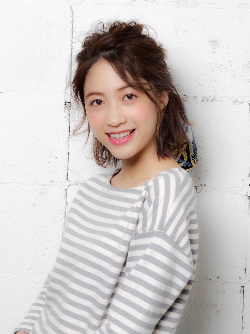 パーマヘアを簡単アレンジでもっと可愛く♡おすすめのゆるふわスタイル特集のサムネイル画像