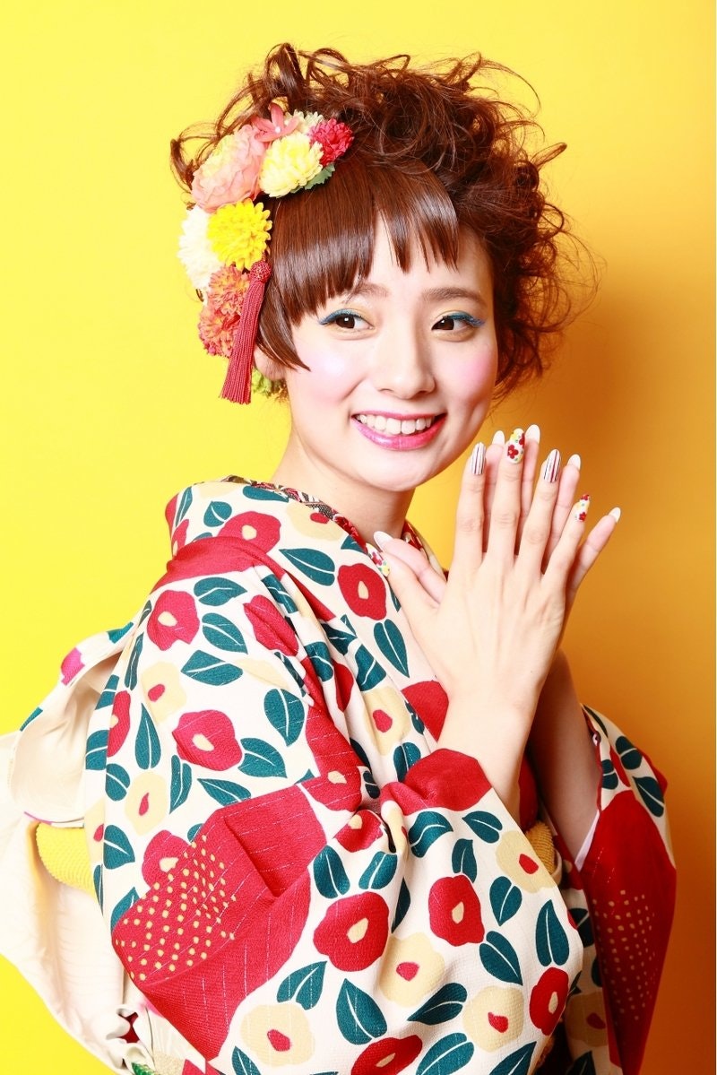 成人式はボブヘアのアレンジで華やかに 振袖をすてきに着こなす髪型特集 ホットペッパービューティーマガジン