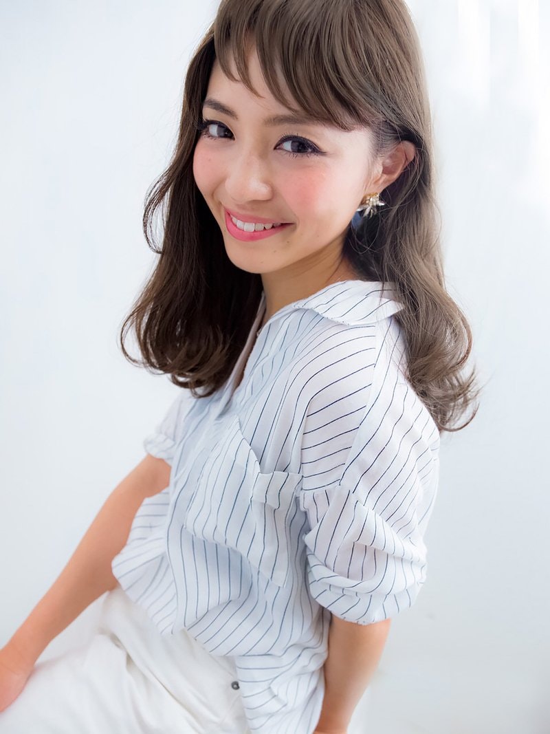 ジグザグバング がカジュアルでおしゃれ かわいいヘアスタイルを髪の長さ別にご紹介 ホットペッパービューティーマガジン
