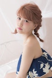 編みこみは素敵アレンジの鉄板テク！ミディアムさんのためのヘアカタログ