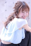簡単にできるヘアアレンジ♡ゆるっとまとめ髪で大人可愛いこなれへアに