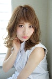 伸ばしかけでもOK！【鎖骨丈ミディアム】で楽しむおしゃれなヘアスタイルカタログ