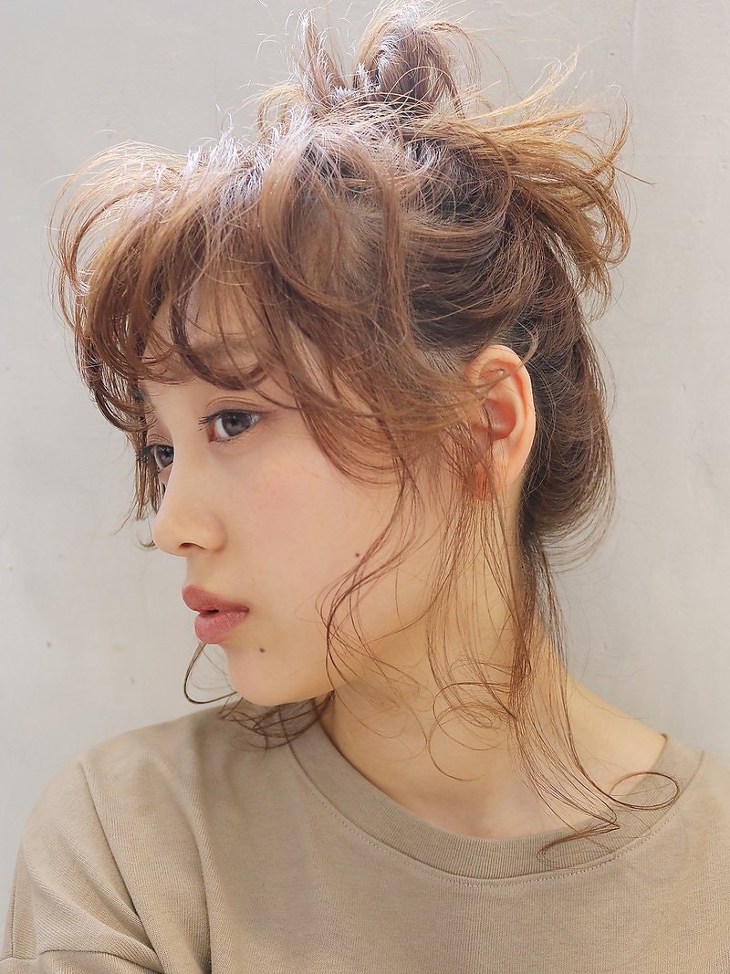 ボブさんはまとめ髪アレンジで大人っぽく 短くても簡単にできるスタイル特集 ホットペッパービューティーマガジン