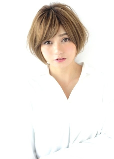 ワンカールで叶える小顔ヘア♡好感度スタイルで気になる輪郭もカバーしちゃおう!のサムネイル画像