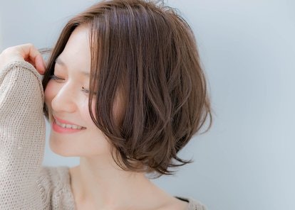 21年春は清潔感と色気を髪型で両立 ハニーヘア でオフィスでもモテ女子を目指そ ホットペッパービューティーマガジン