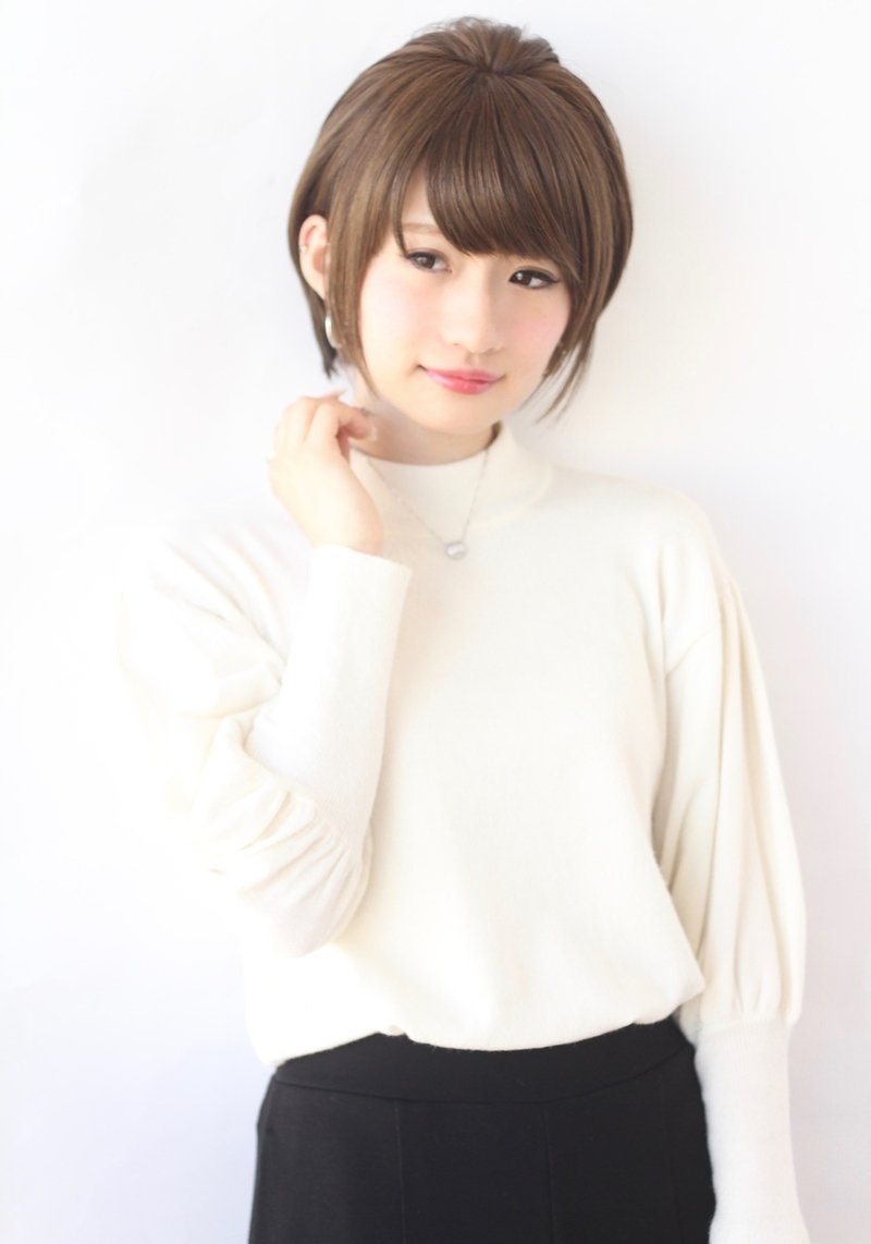 「厚めバング」で大人可愛いスタイルに♪重みを味方につけて女子力UPを狙っちゃお♡のサムネイル画像