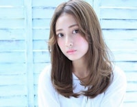 すぐできる かきあげ前髪 プロが教える作り方と 長さ別ヘアアレンジ ホットペッパービューティーマガジン すぐできる かきあげ前髪 プロが教える作り方と 長さ別ヘアアレンジ ホットペッパービューティーマガジン