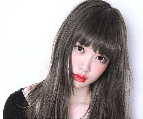 透け感たっぷりのヘアカラー グレーブラウン で繊細な魅力を演出しよう ホットペッパービューティーマガジン 透け感たっぷりのヘアカラー グレーブラウン で繊細な魅力を演出しよう ホットペッパービューティーマガジン