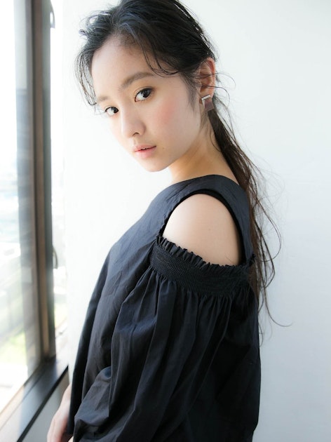 おうちタイムも可愛く過ごせる髪型をご紹介 簡単手軽でリラックス感あるヘアアレンジのポイントとは ホットペッパービューティーマガジン