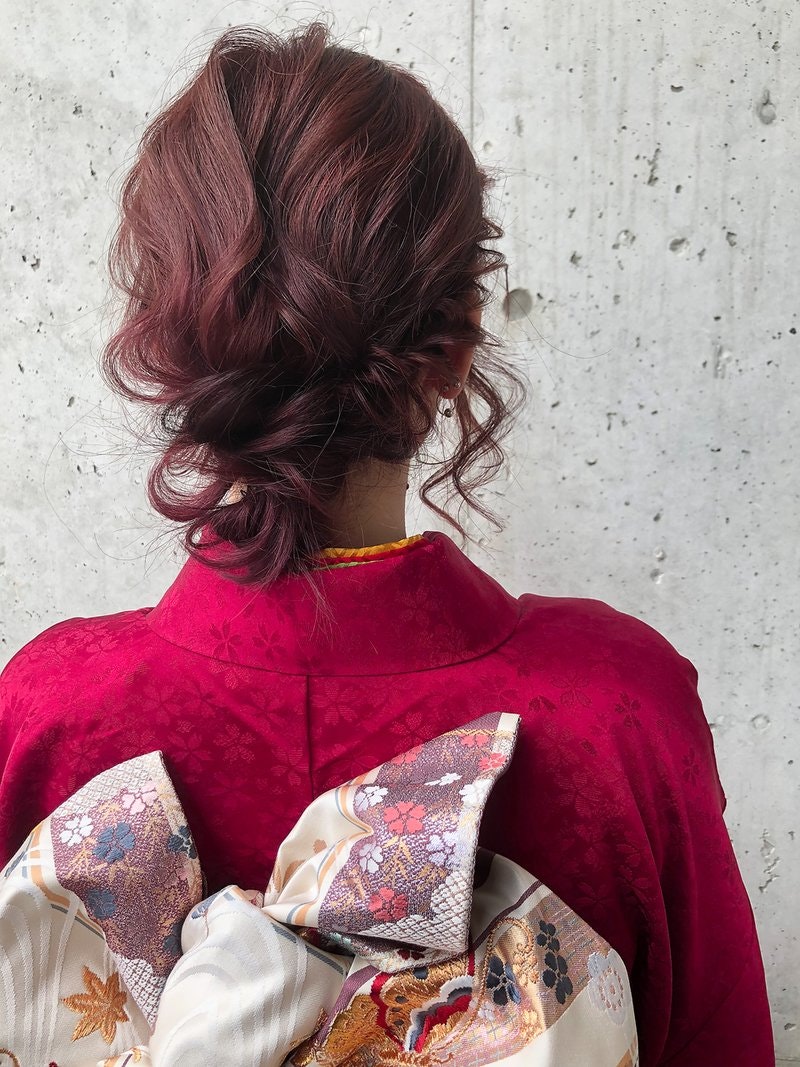 《お正月の大人上品なまとめ髪》着物に映えるヘアアレンジでワンランク上の素敵女子に♡のサムネイル画像