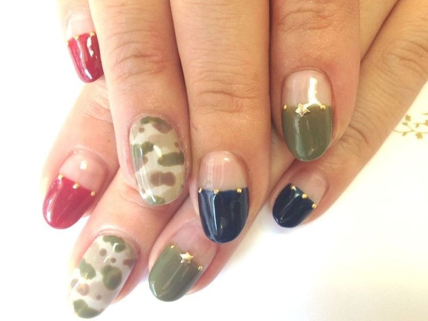 エレガントにもクールにも コーデに馴染む迷彩ネイルが優秀すぎる ホットペッパービューティーマガジン
