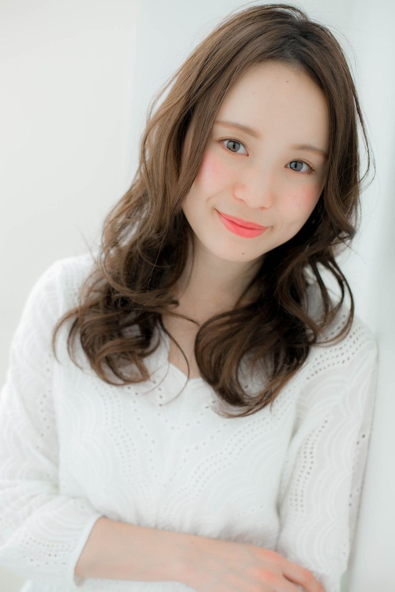 セミロング ロングの暗髪を徹底研究 ヘアスタイルからアレンジまでまとめてみました ホットペッパービューティーマガジン セミロング ロングの暗髪を徹底研究 ヘアスタイルからアレンジまでまとめてみました ホットペッパービューティーマガジン