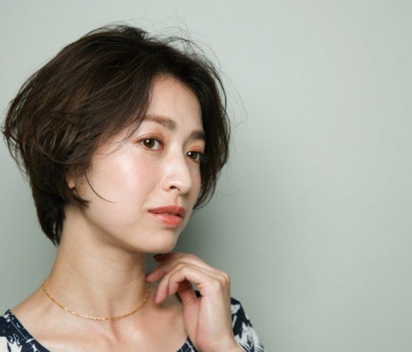 ポイントは 大人 可愛げ 40代に似合う髪型 がきっと見つかるカタログ集 簡単ヘアアレンジも ホットペッパービューティーマガジン ポイントは 大人 可愛げ 40代に似合う髪型 がきっと見つかるカタログ集 簡単ヘアアレンジも ホットペッパービューティーマガジン