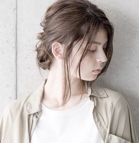 ストレートに似合う 巻かない簡単ヘアアレンジまとめ 真似したくなる垢抜けスタイル特集 ホットペッパービューティーマガジン ストレートに似合う 巻かない簡単ヘアアレンジまとめ 真似したくなる垢抜けスタイル特集 ホットペッパービューティーマガジン