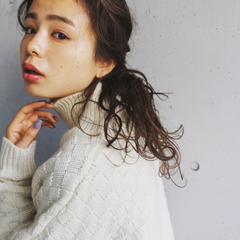 タートルネックに似合う髪型カタログ ヘアアレンジしてもっと可愛く着こなしちゃおう ホットペッパービューティーマガジン タートルネックに似合う髪型カタログ ヘアアレンジしてもっと可愛く着こなしちゃおう ホットペッパービューティーマガジン