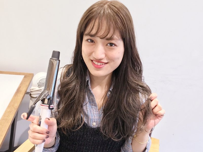 失敗しない!コテを使った外ハネのやり方&お洒落アレンジ のサムネイル画像