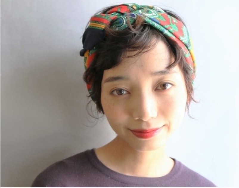 ターバンを使ってヘアアレンジ 巻くだけで一気におしゃれにイメチェン ホットペッパービューティーマガジン
