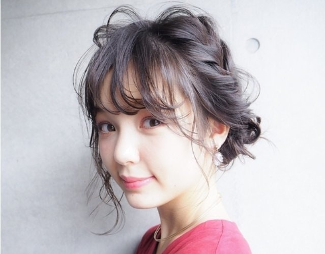 18年クリスマスのヘアアレンジお手本集 華やかな髪で迎える聖なる夜 ホットペッパービューティーマガジン