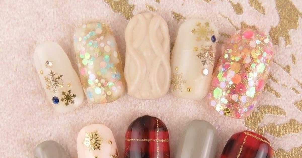 冬の最旬ネイル ぷっくりニット や きらきらホログラム でとことん冬を満喫 ホットペッパービューティーマガジン 冬の最旬ネイル ぷっくりニット や きらきらホログラム でとことん冬を満喫 ホットペッパービューティーマガジン