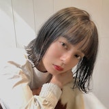 憧れの「切りっぱなしボブ」にトライ!失敗しにくいカラーやおしゃれなスタイリングをご紹介。