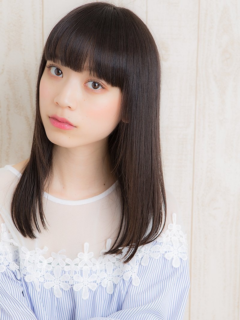 19 春 ロングヘアの髪型決定版 シースルーバングなど前髪別ヘアスタイルも紹介 ホットペッパービューティーマガジン 19 春 ロングヘアの髪型決定版 シースルーバングなど前髪別ヘアスタイルも紹介 ホットペッパービューティーマガジン