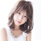 女っぷりが上がる「ミディアム×パーマ」!顔型別の似合うスタイル・簡単ヘアアレンジも◎