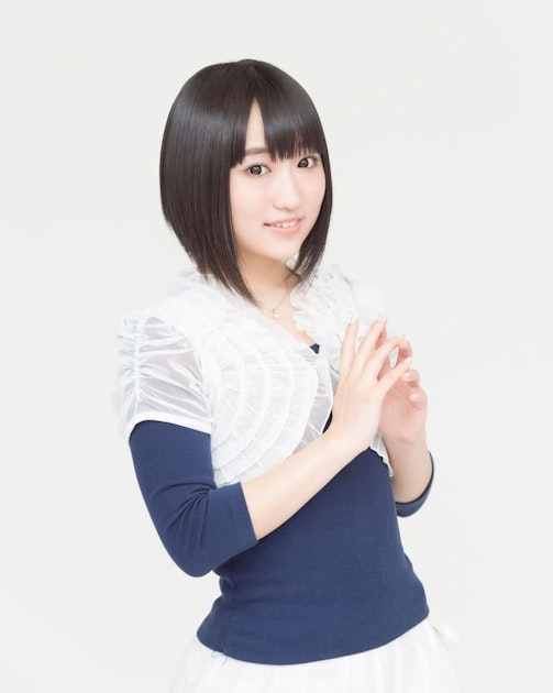 人気声優 悠木碧インタビュー 声優は 自分の体の枠を超えた役を演じられる ホットペッパービューティーマガジン