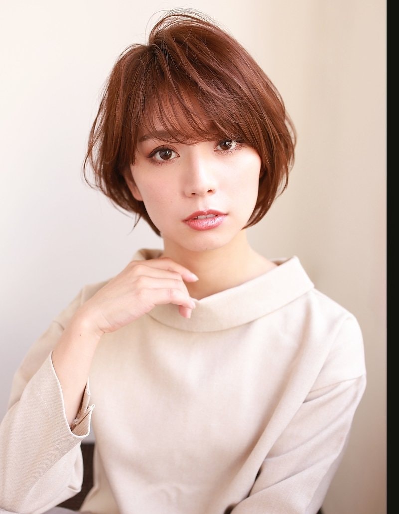 19 春 ひし形ボブのヘアスタイル集 うれしい小顔見えも狙えちゃう ホットペッパービューティーマガジン 19 春 ひし形ボブのヘアスタイル集 うれしい小顔見えも狙えちゃう ホットペッパービューティーマガジン