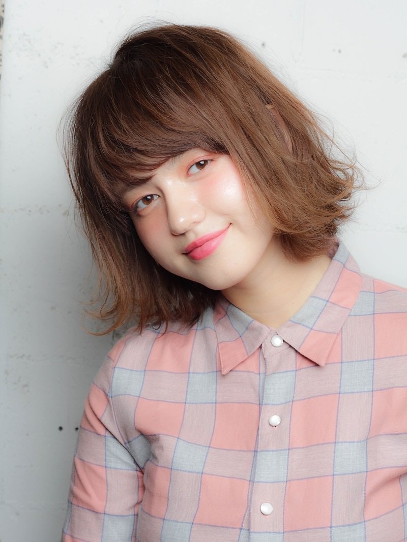 保存版 ボブパーマのスタイルまとめ 顔型 年代 長さ 色味別にご紹介 おすすめヘアアレンジも ホットペッパービューティーマガジン