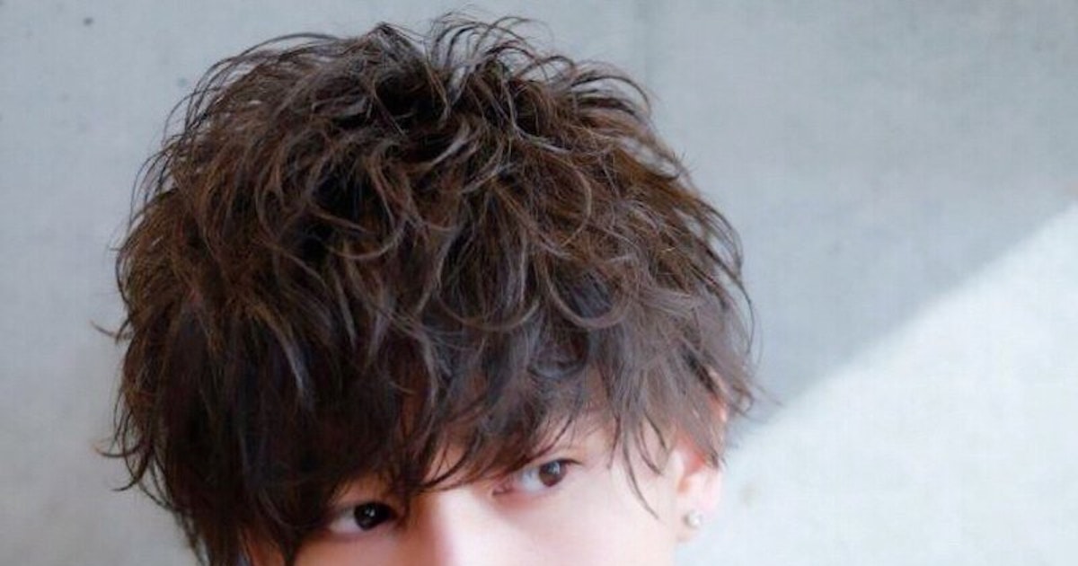 メンズのアッシュグレーヘアスタイル特集 明るめから暗めまで 似合うカラーを見つけよう ホットペッパービューティーマガジン メンズのアッシュグレーヘアスタイル特集 明るめから暗めまで 似合うカラーを見つけよう ホットペッパービューティーマガジン