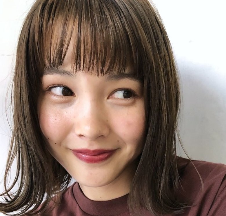 あの外ハネはこう作る 簡単なやり方 顔型別スタイリングポイント ホットペッパービューティーマガジン あの外ハネはこう作る 簡単なやり方 顔型別スタイリングポイント ホットペッパービューティーマガジン