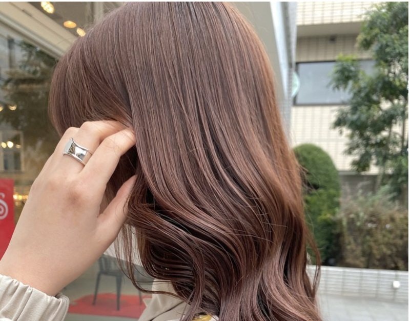 21年春 旬のヘアカラーカタログ 光を通す透け感カラー 髪色長持ちのポイントも ホットペッパービューティーマガジン 21年春 旬のヘアカラーカタログ 光を通す透け感カラー 髪色長持ちのポイントも ホットペッパービューティーマガジン