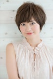丸顔×ショートヘアのスタイル紹介♡隠すだけじゃない小顔見せのコツも教えちゃいます！