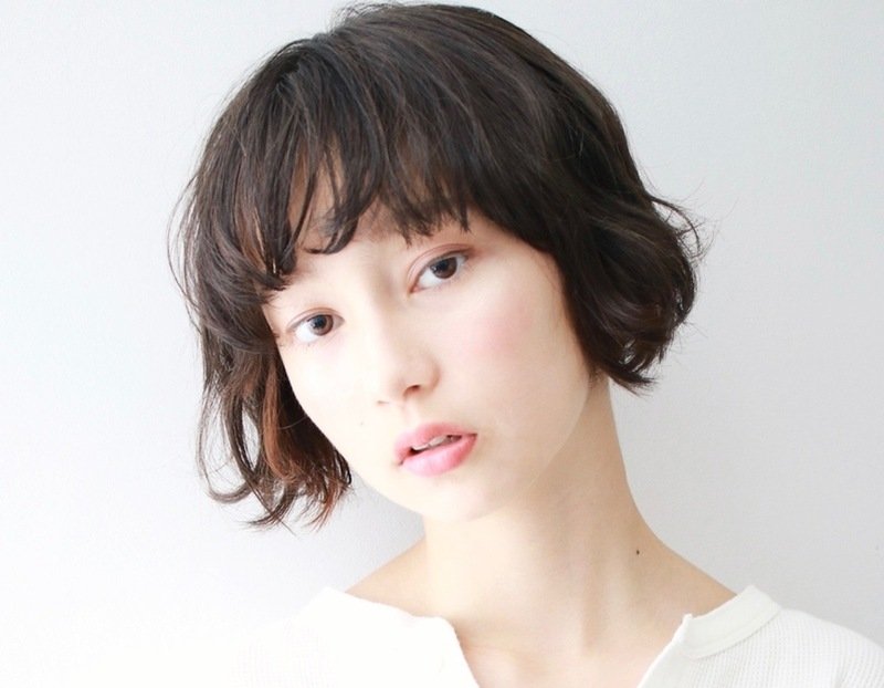 オフィスで 学校で バレない 隠せるヘアカラー 密かなオシャレを楽しもう ホットペッパービューティーマガジン