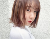 21年 丸顔さんに似合う前髪カタログ ありorなし 魅力を引き出す形は ホットペッパービューティーマガジン 21年 丸顔さんに似合う前髪カタログ ありorなし 魅力を引き出す形は ホットペッパービューティーマガジン