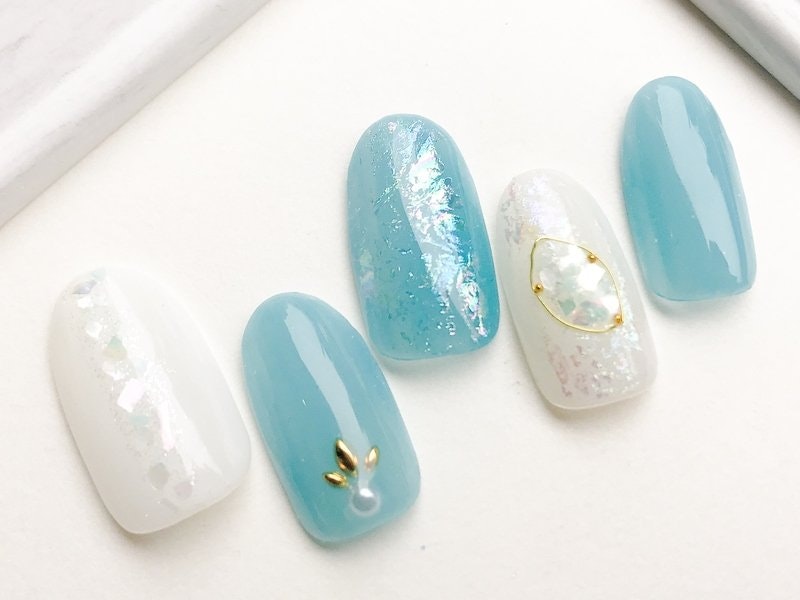 19年夏のオフィスネイル特集 カラーもデザインも爽やかに仕上げよう ホットペッパービューティーマガジン 19年夏のオフィスネイル特集 カラーもデザインも爽やかに仕上げよう ホットペッパービューティーマガジン