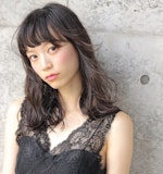 【2019春】トレンドヘアでおしゃれにイメチェン♪グロッシーなウェットヘアや無造作お団子など