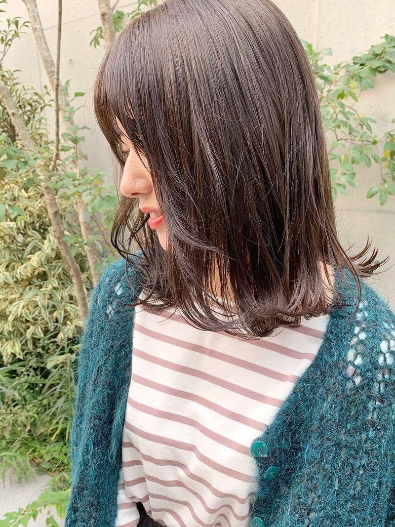 21春 前髪 髪色 形で見るミディアム特集 大学デビューに向けてヘアスタイルを準備しよっ ホットペッパービューティーマガジン 21春 前髪 髪色 形で見るミディアム特集 大学デビューに向けてヘアスタイルを準備しよっ ホットペッパービューティーマガジン