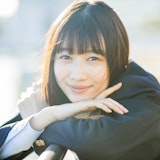 女優・岡本夏美インタビュー「20歳になって変わった。髪を切ったような感覚でした」