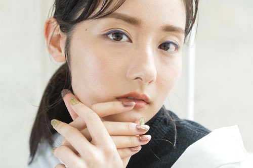 こなれっぽさを指先に 今推したいあえての シンプル ネイル ホットペッパービューティーマガジン