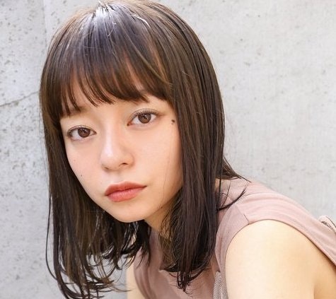 自分に似合う イマドキ ぱっつん前髪 にアップデートしよ ホットペッパービューティーマガジン 自分に似合う イマドキ ぱっつん前髪 にアップデートしよ ホットペッパービューティーマガジン