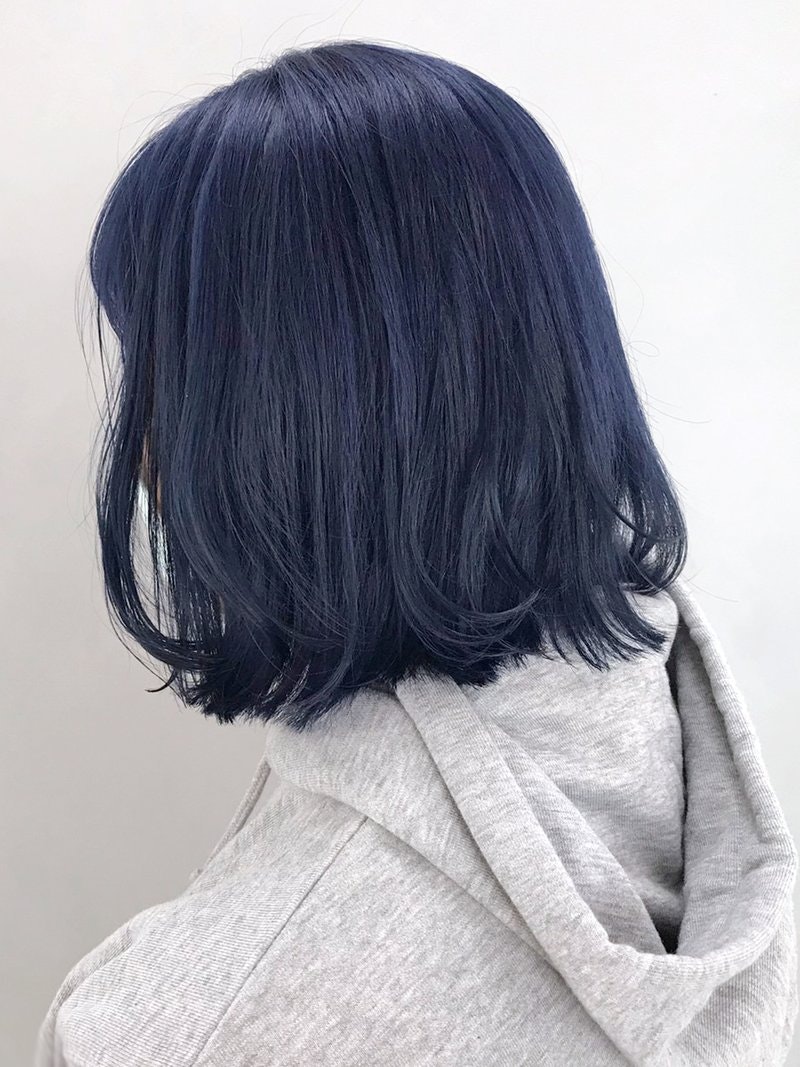 2021年注目の ブルーブラック って 暗髪でも透明感抜群のあか抜けヘアに ホットペッパービューティーマガジン