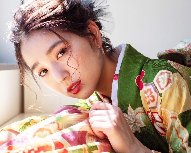 21年成人式 振袖 ショートヘアで可愛いを手に入れよ ホットペッパービューティーマガジン 21年成人式 振袖 ショートヘアで可愛いを手に入れよ ホットペッパービューティーマガジン