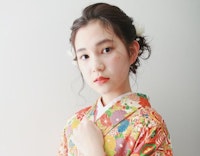 成人式は黒髪や暗髪で迎えたい 21年版 お手本にできる 大人っぽアレンジ特集 ホットペッパービューティーマガジン