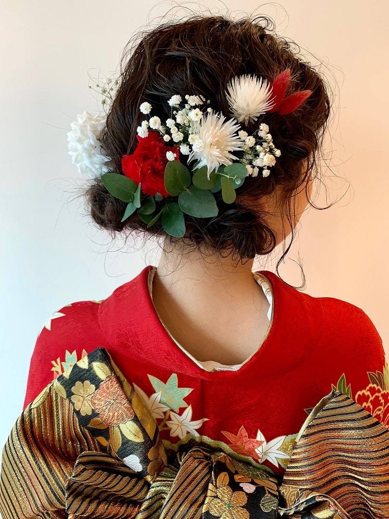 ミディアムさんの成人式ヘアどうする 特別な一日を彩るヘアアレンジ特集 ホットペッパービューティーマガジン