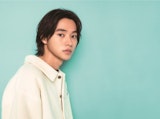 山﨑賢人インタビュー「相棒の猫がかわいすぎて、猫派の気持ちがわかるようになりました」