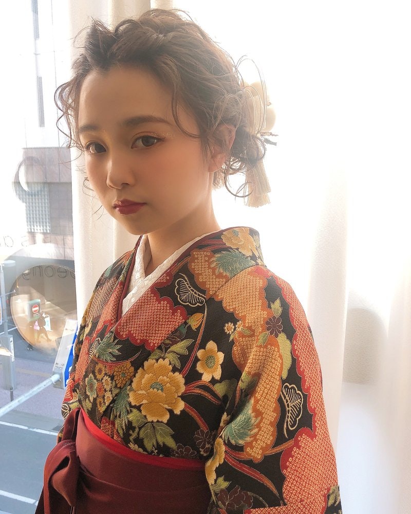 21年 卒業式ヘアはとびきり華やかに とっておきのヘアアレンジ特集 ホットペッパービューティーマガジン 21年 卒業式ヘアはとびきり華やかに とっておきのヘアアレンジ特集 ホットペッパービューティーマガジン