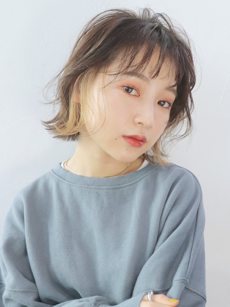 SNSで話題の【ヘムライト】が気になる♡大人女子が取り入れる垢抜けカラーの正解はこれ!のサムネイル画像