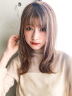 外ハネくびれレイヤー大人かわいい耳かけスタイル