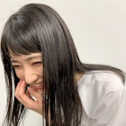 黒髪でも似合うつるさらストレートロング